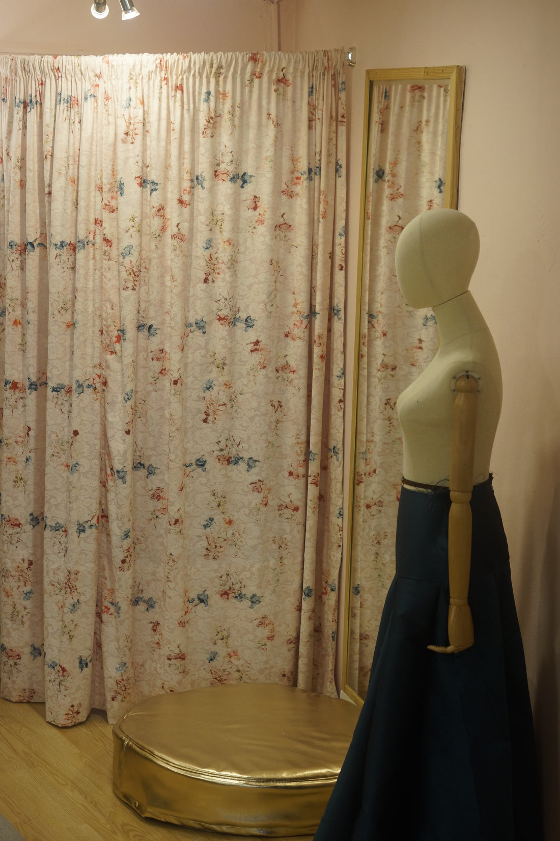 Arreglos de ropa: cómo dar nueva vida a tus prendas favoritas