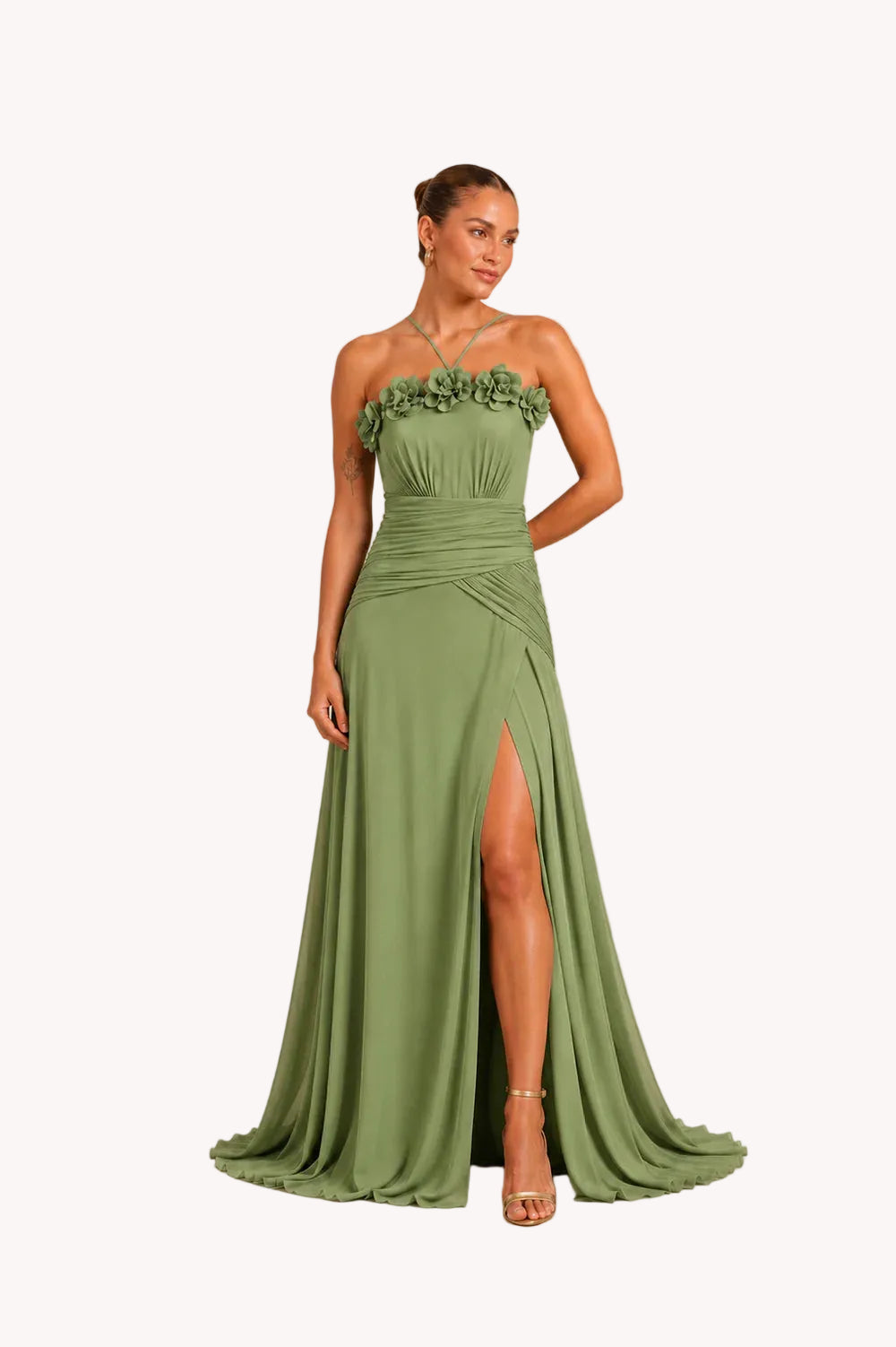 Vestido largo con flores en el pecho y falda de gasa  Verde Kaki
