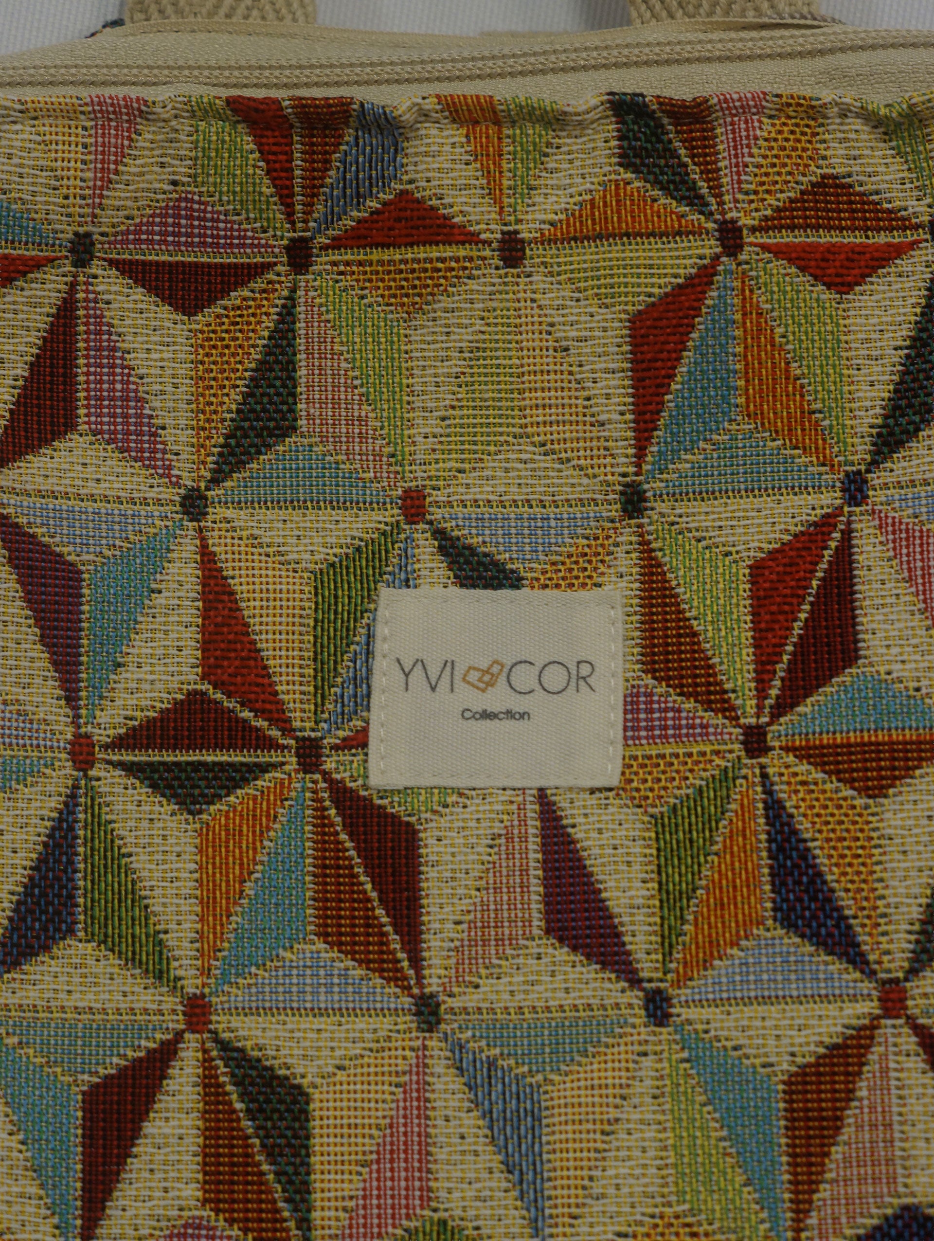 Mochila Tapiz Geométrico Camel Yvicor Collection - Atelier Yvicor