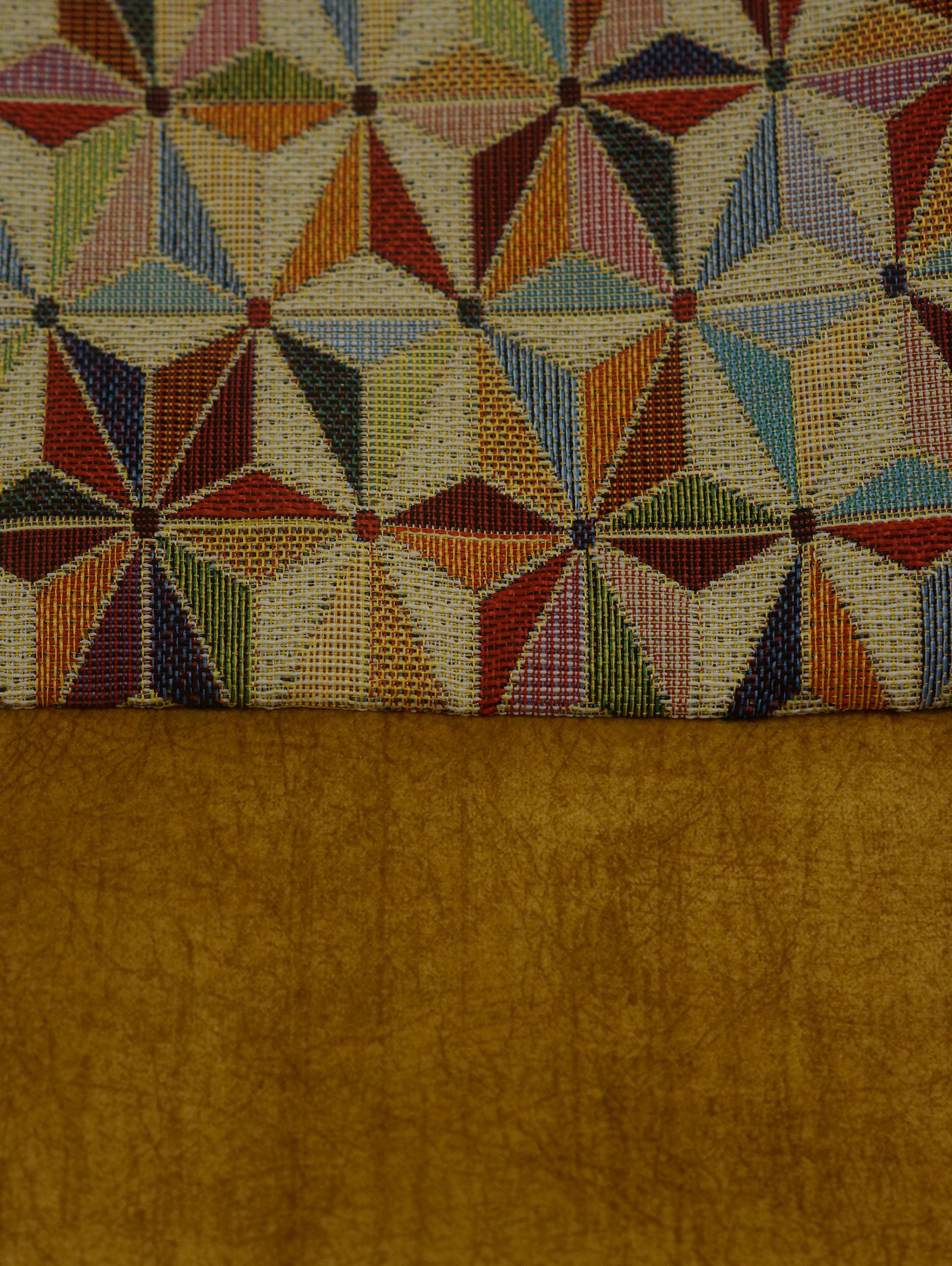 Mochila Tapiz Geométrico Camel Yvicor Collection - Atelier Yvicor