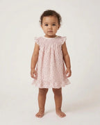 Conjunto de bebé con vestido y bombacha floral hortensias rosa de Yvicor Atelier de Costura, ropa infantil cómoda y bonita.