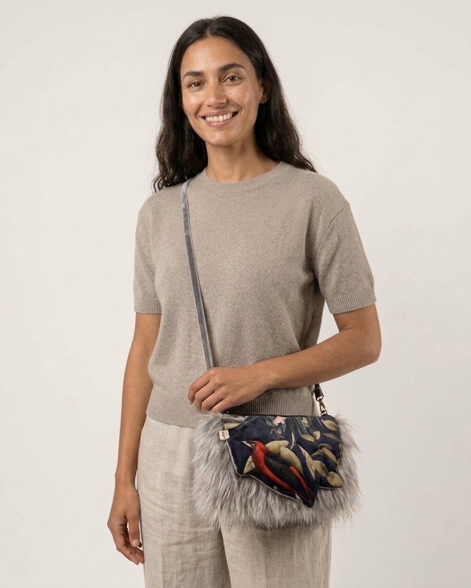 Bossa de mà Clutch 3D Relleu Loro Tropical Pèl Gris Yvicor Collection
