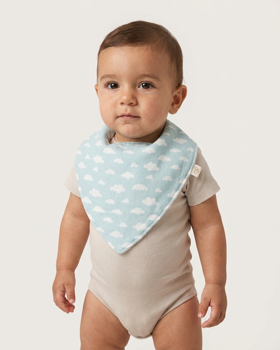 Babero Bandana Nubes Azul Yvicor Collection